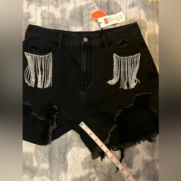 Cider Diamond Tassels Ripped Denim ShortsSize XL - Picture 8 of 10